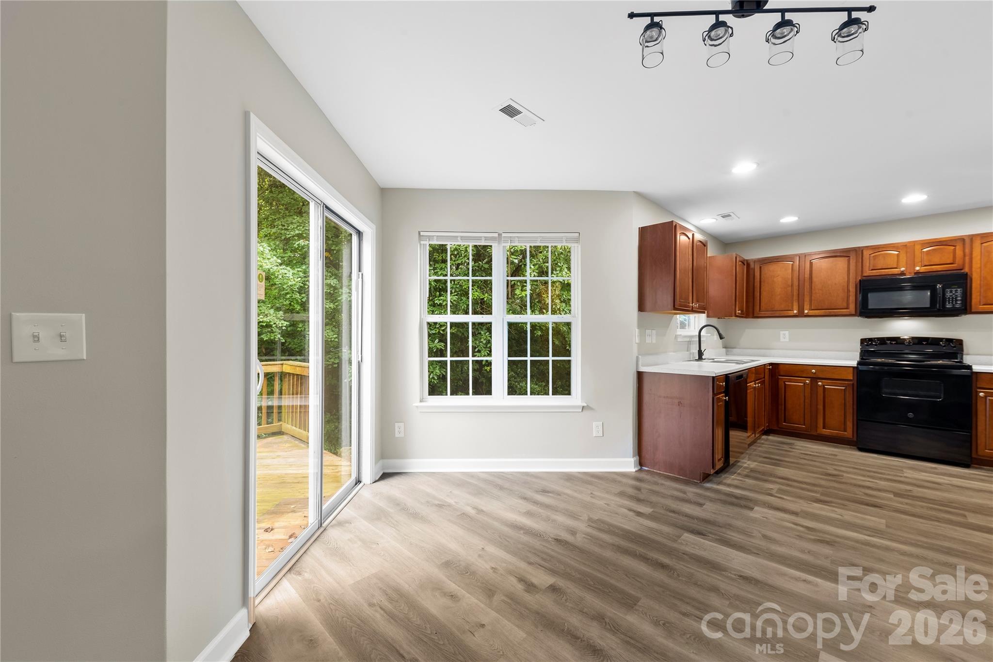 518 Canopy Court Clover, SC 29710 - Photo 14 of 24 Gallery Image 14