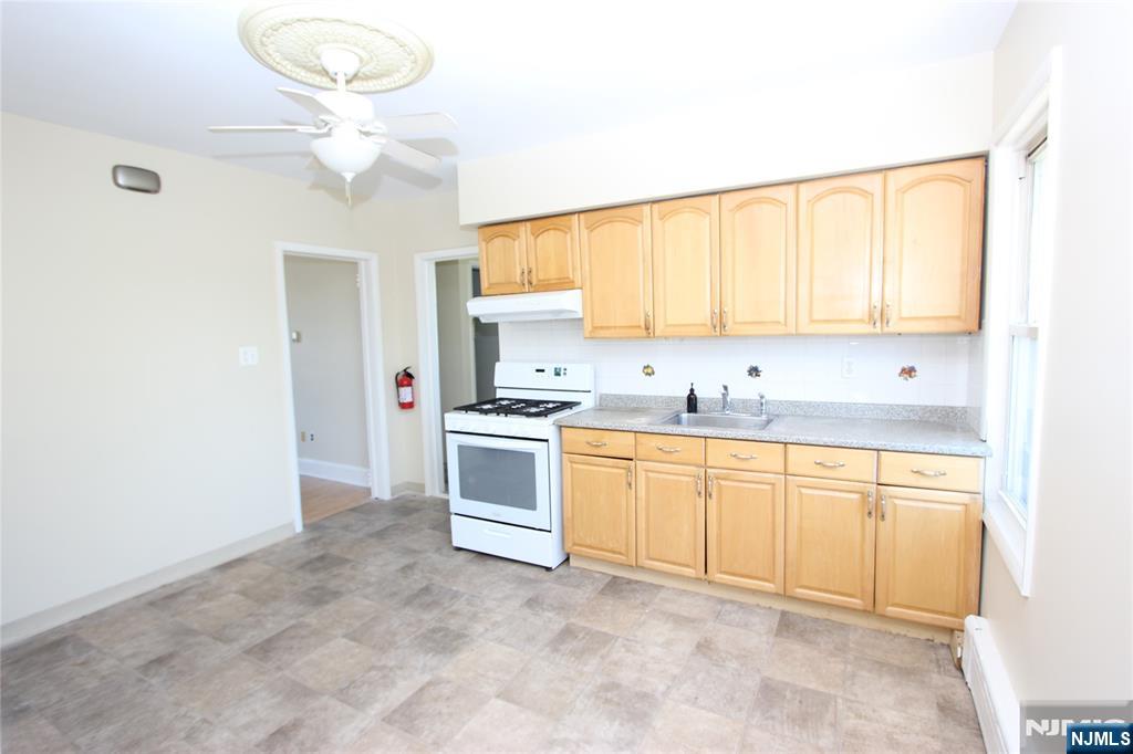 186 Main Street, Unit 2 Hackensack, NJ 07601 - Photo 7 of 9
