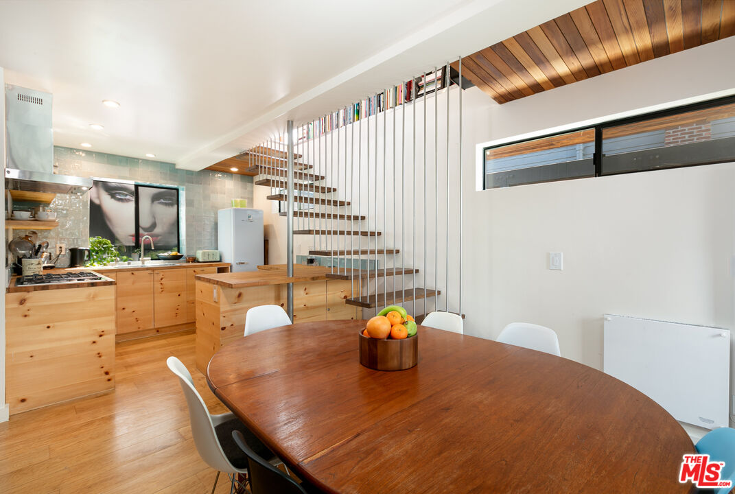 1001 Main Street Venice, CA 90291 - Photo 4 of 65