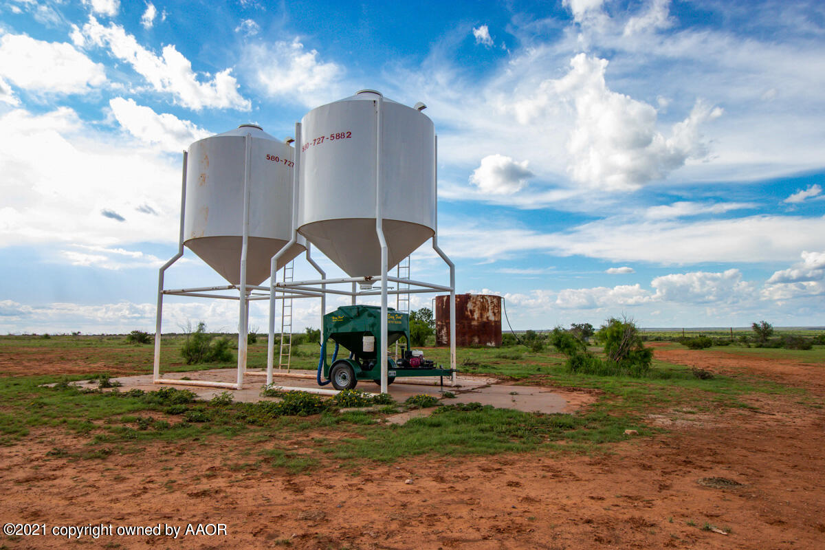 Ol' Glory Ranch Matador, TX 79244 - Photo 4 of 59 a view of a house with backyard and a garden