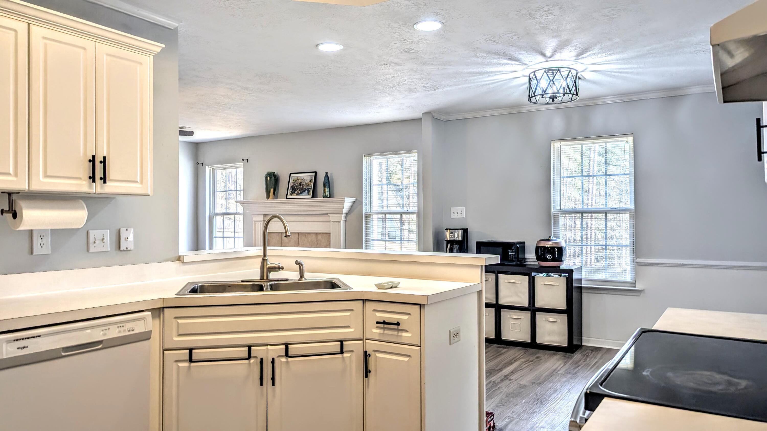 4705 Rhett Drive Evans, GA 30809 - Photo 6 of 21 PXL_20250319_210832116.MP