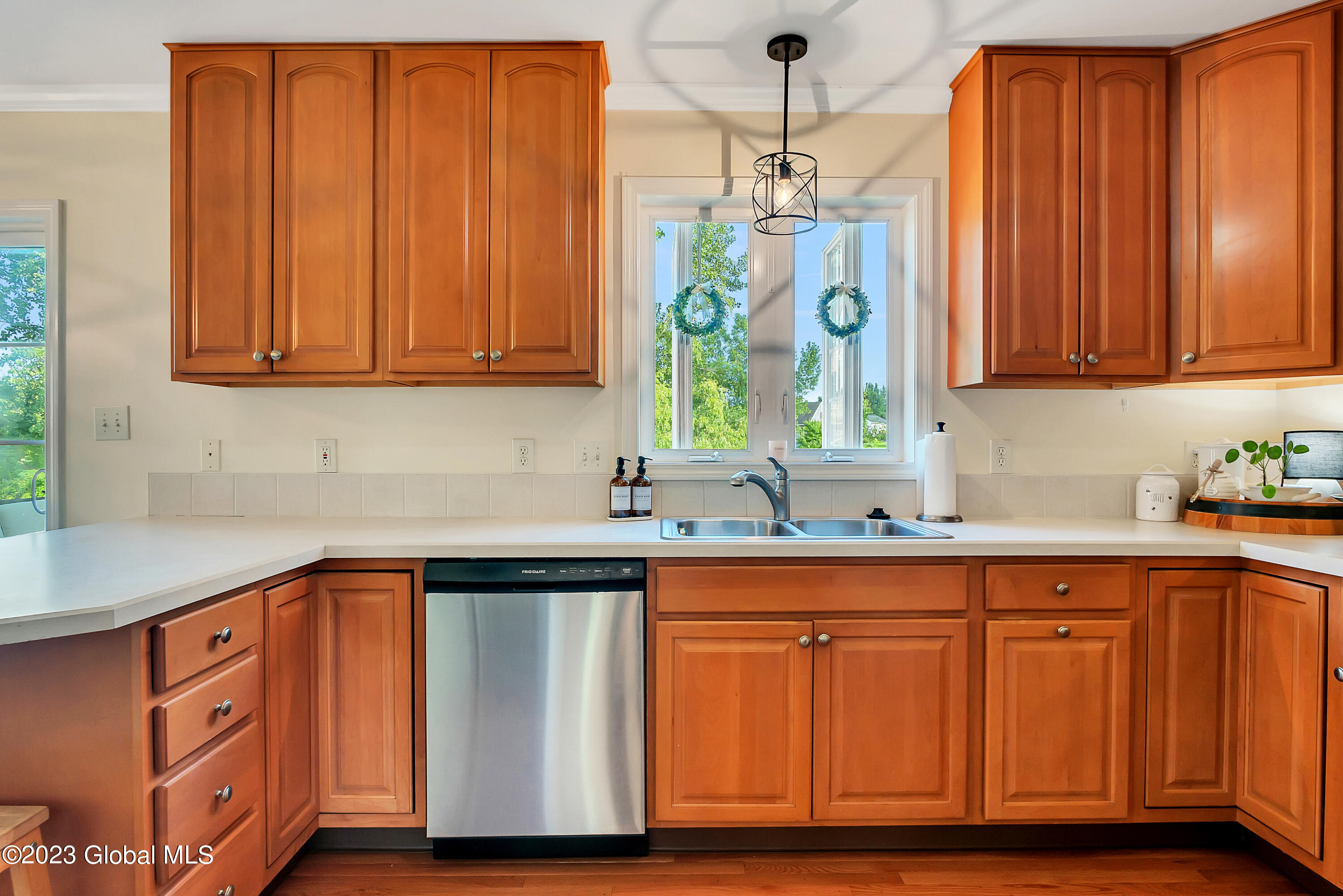 6 Hunters Run Malta, NY 12019 - Photo 32 of 59 P1390435