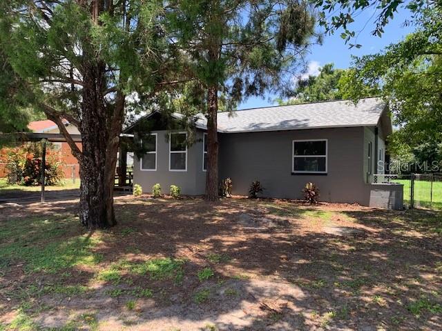 a view of a outdoor space