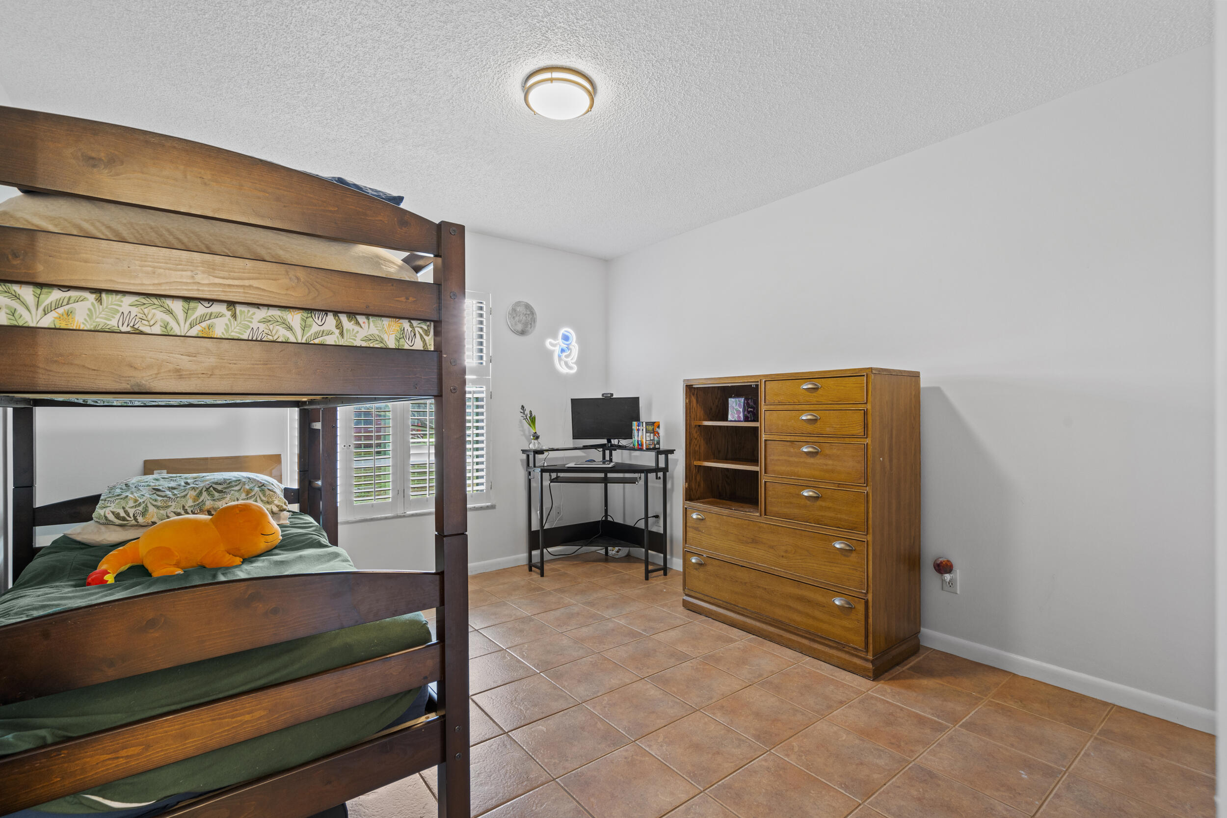 53 Southeast Ontario Way Stuart, FL 34997 - Photo 21 of 43 22_dsc07598