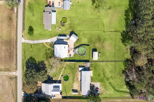 $284,995 | 39152 South Thibodeaux Road, Ponchatoula, LA 70454