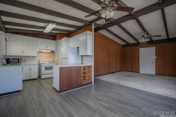 $3,200 | 4258 Likini Street, Honolulu, HI 96818