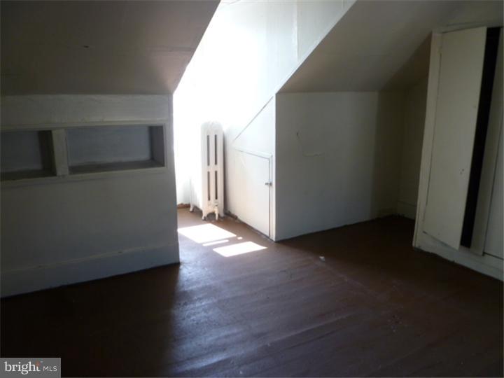 451 Mulberry Street Reading, PA 19604 - Photo 7 of 7 Bedroom 3