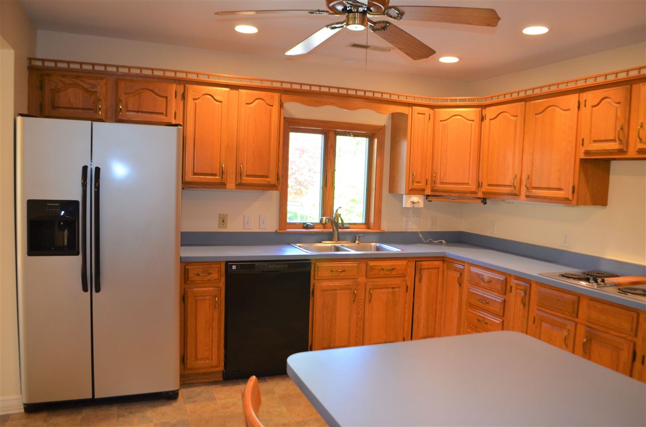 192 Rush Road Henniker, NH 03242 - Photo 7 of 28