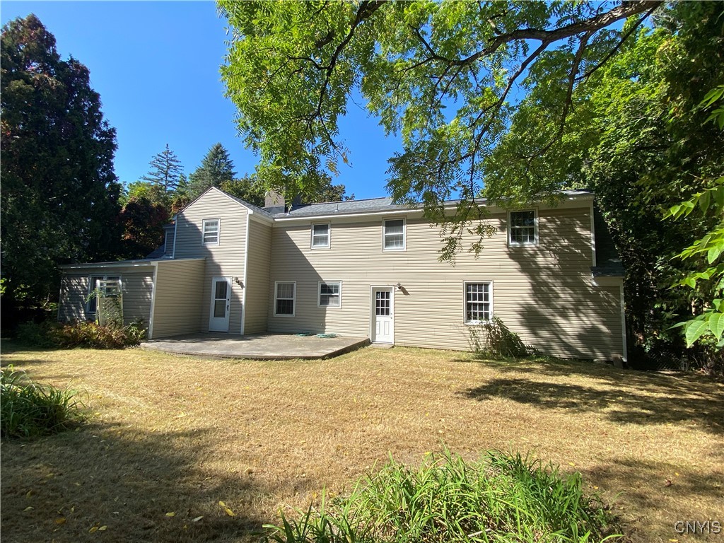 103 Paris Road New Hartford, NY 13413 - Photo 2 of 45