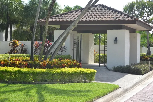 $2,400 | 3129 Millwood Terrace, Unit 1380, Boca Raton, FL 33431