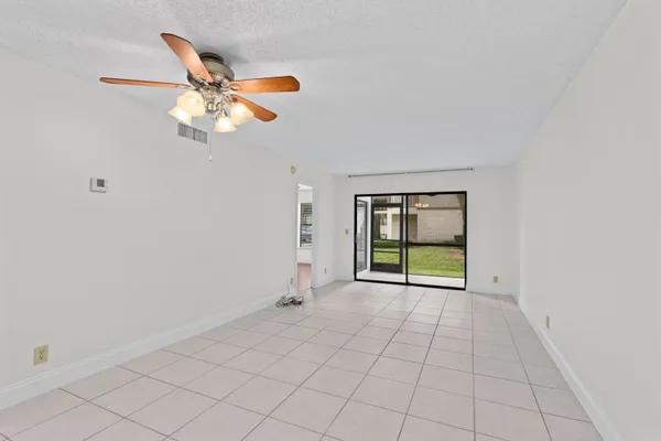 $2,400 | 3129 Millwood Terrace, Unit 1380, Boca Raton, FL 33431