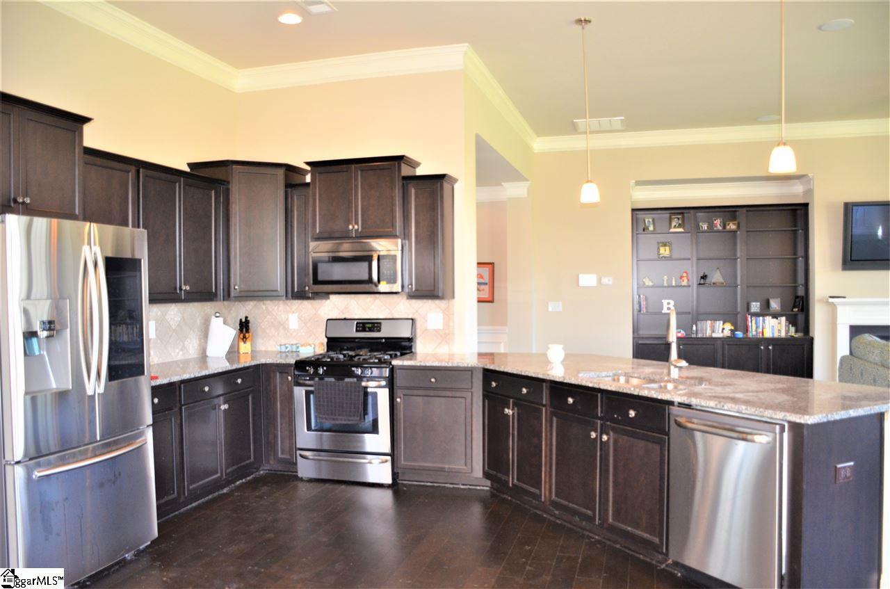 382 Bucklebury Road Greer, SC 29651 - Photo 14 of 30 Gallery Image 14