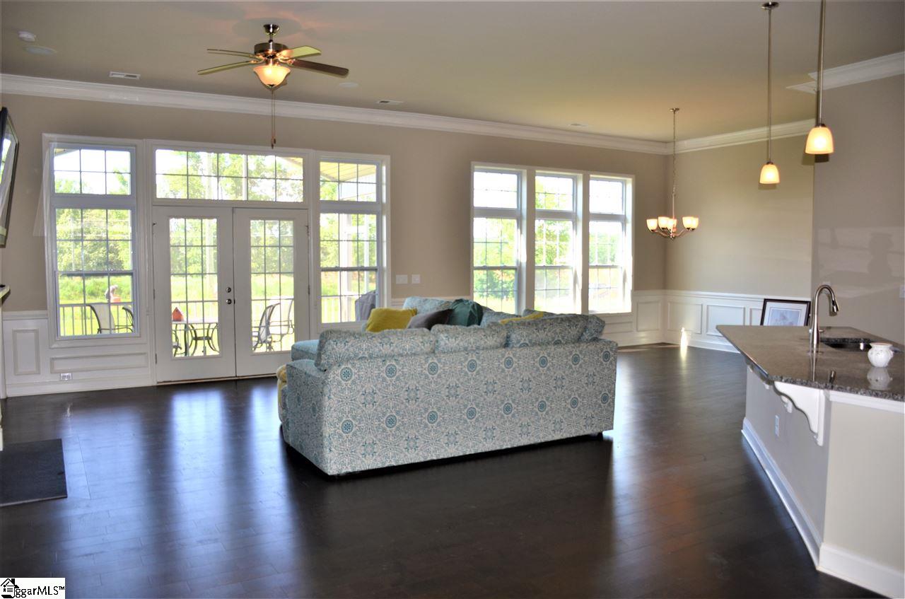 382 Bucklebury Road Greer, SC 29651 - Photo 8 of 30 Gallery Image 8