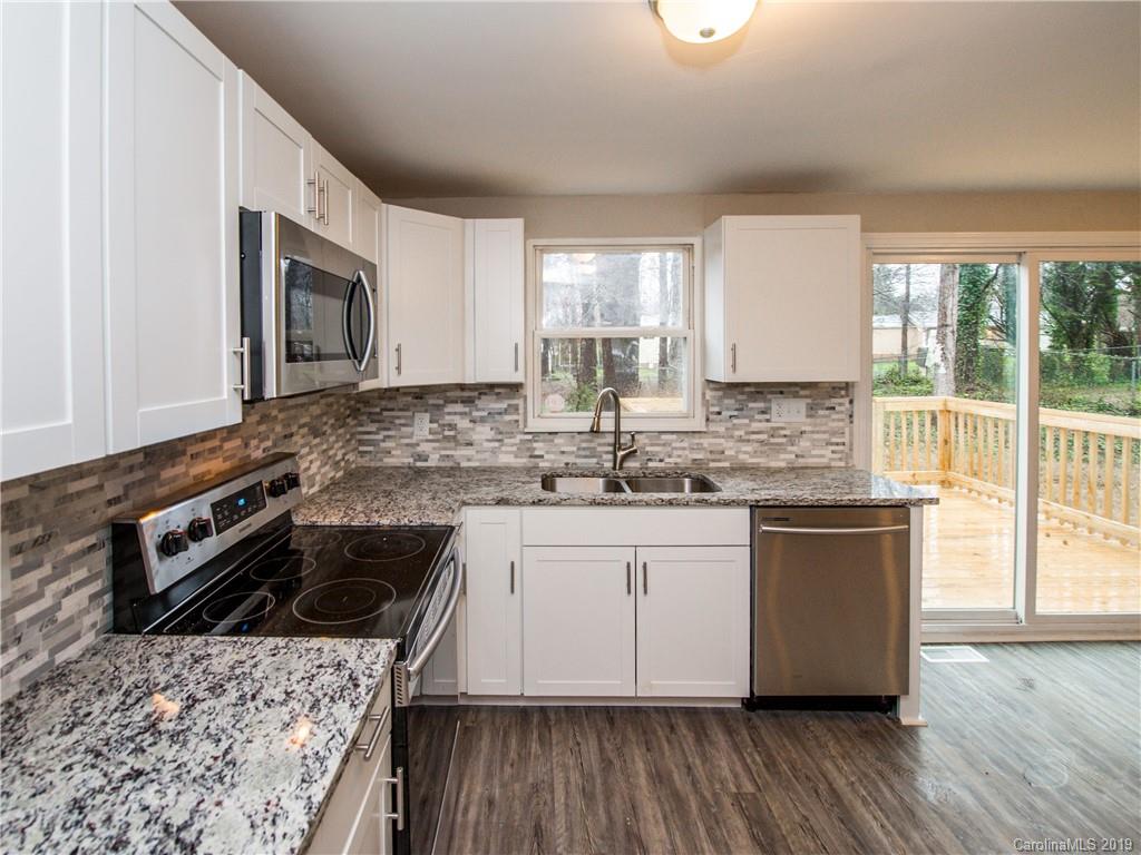 6606 Saddle Point Road Charlotte, NC 28212 - Photo 8 of 24 Gallery Image 8