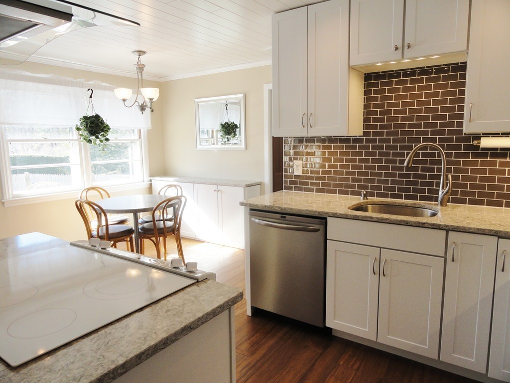 69 Homestead Road Holden, MA 01520 - Photo 5 of 30 Gallery Image 5