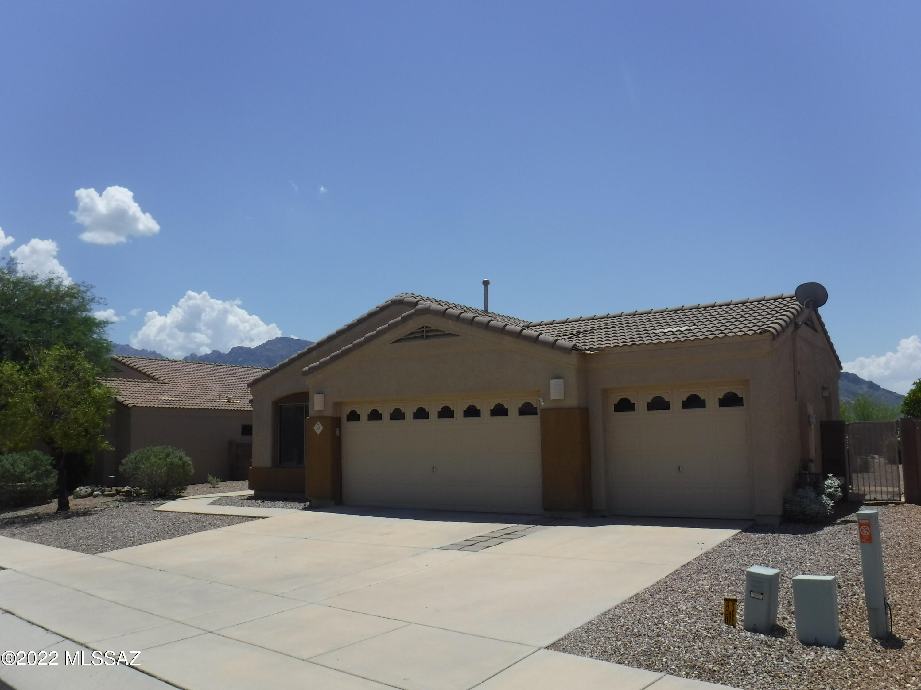 317 West Plateau Road Oro Valley, AZ 85737 - Photo 38 of 40