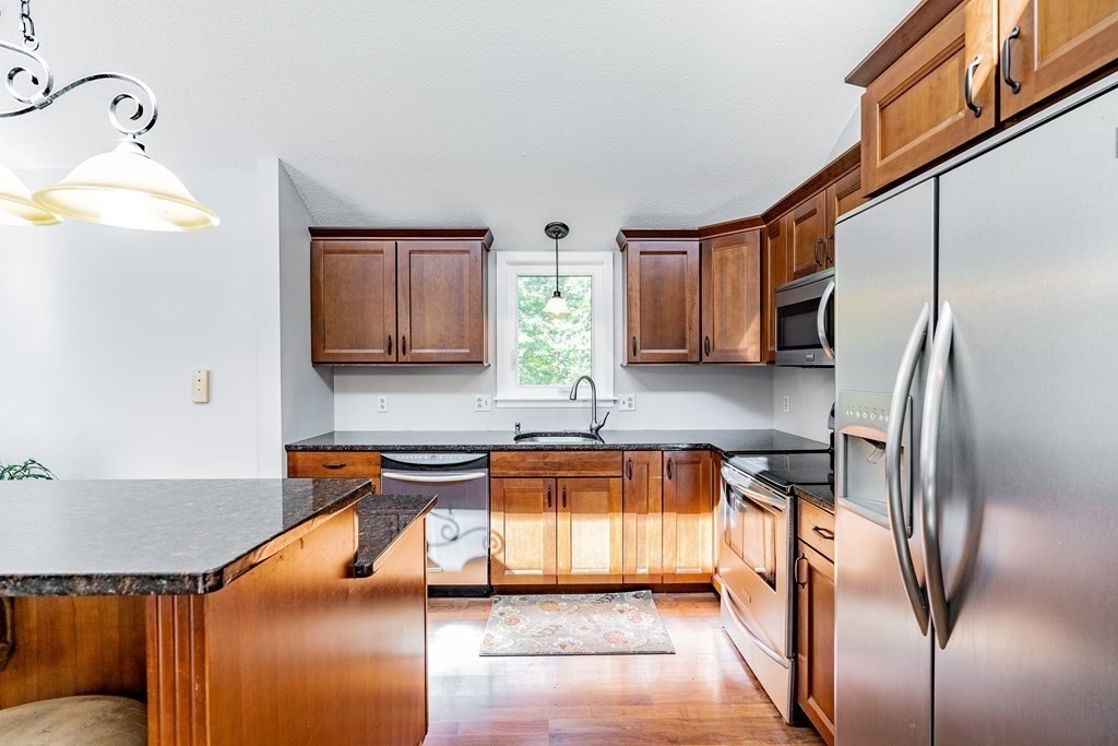 244 Shaker Road Westfield, MA 01085 - Photo 8 of 41 Gallery Image 8