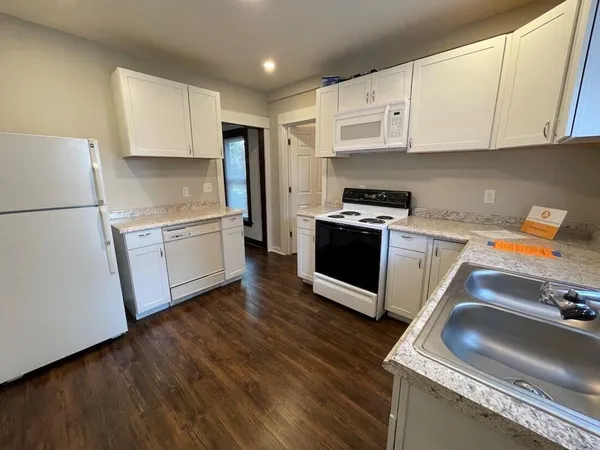 $219,900 | 136 North Berkley Street, Kalamazoo, MI 49006