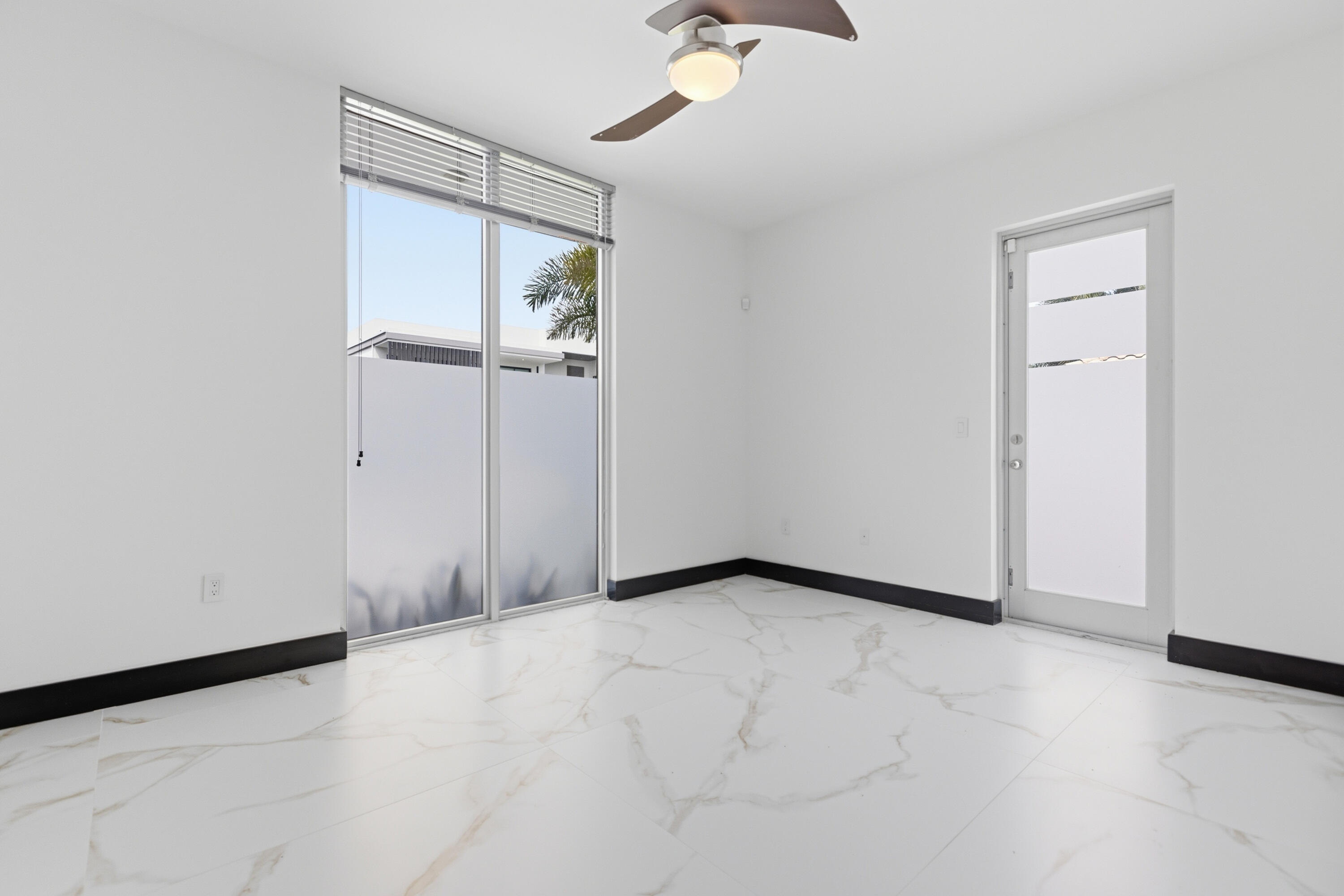 284 Northeast 7th Street Boca Raton, FL 33432 - Photo 30 of 56 284 NE 7th Street-0276