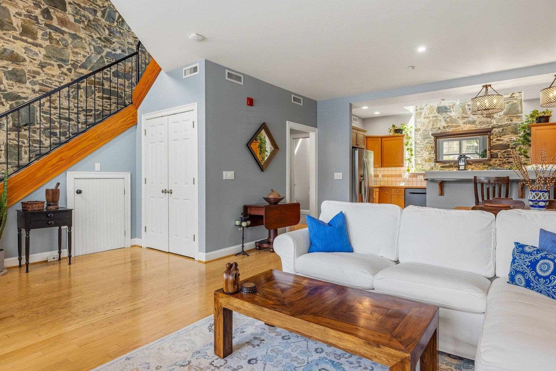 6 Bay Road, Unit 31 Newmarket, NH 03857 - Photo 9 of 52