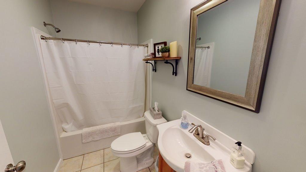 38 Rae Way Hampden, ME 04444 - Photo 23 of 29 Home-For-Sale-38-Rae-Way-Hampden-04444-0