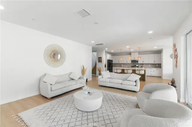 $6,999 | 18181 Outlook Canyon, Santa Clarita, CA 91351