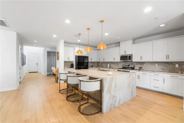 $6,999 | 18181 Outlook Canyon, Santa Clarita, CA 91351