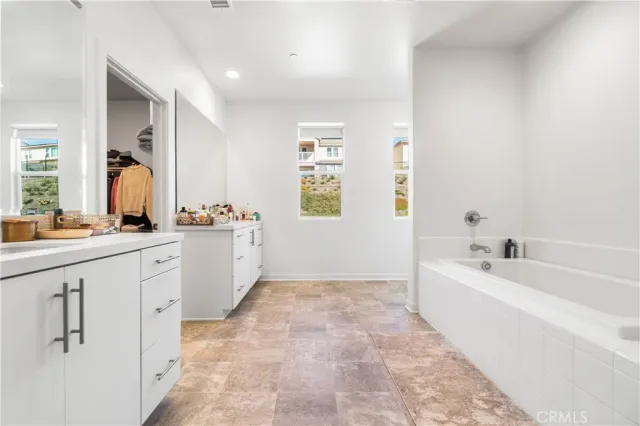 $6,999 | 18181 Outlook Canyon, Santa Clarita, CA 91351