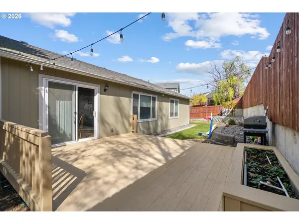 $349,950 | 2216 Northwest Eucalyptus Drive, Hermiston, OR 97838