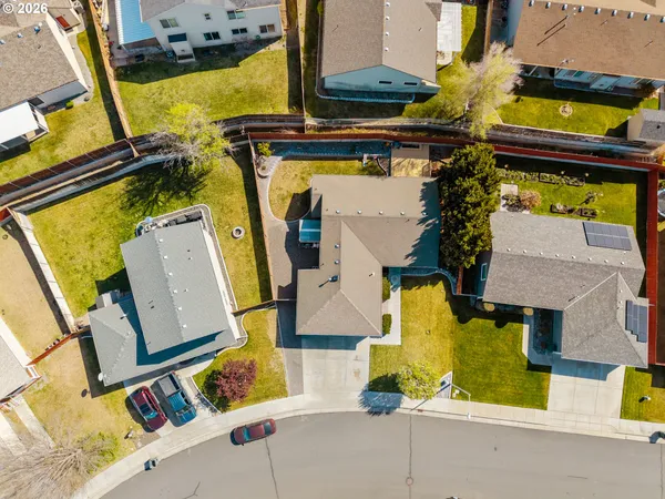 $349,950 | 2216 Northwest Eucalyptus Drive, Hermiston, OR 97838