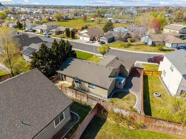 $349,950 | 2216 Northwest Eucalyptus Drive, Hermiston, OR 97838