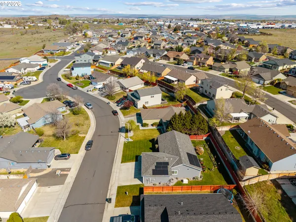 $349,950 | 2216 Northwest Eucalyptus Drive, Hermiston, OR 97838