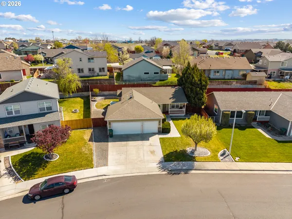 $349,950 | 2216 Northwest Eucalyptus Drive, Hermiston, OR 97838