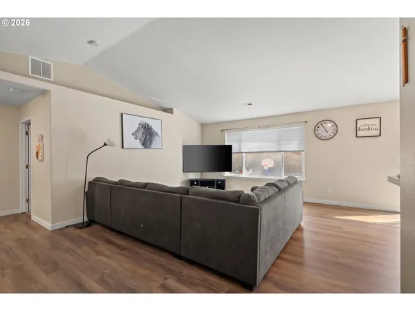 $349,950 | 2216 Northwest Eucalyptus Drive, Hermiston, OR 97838