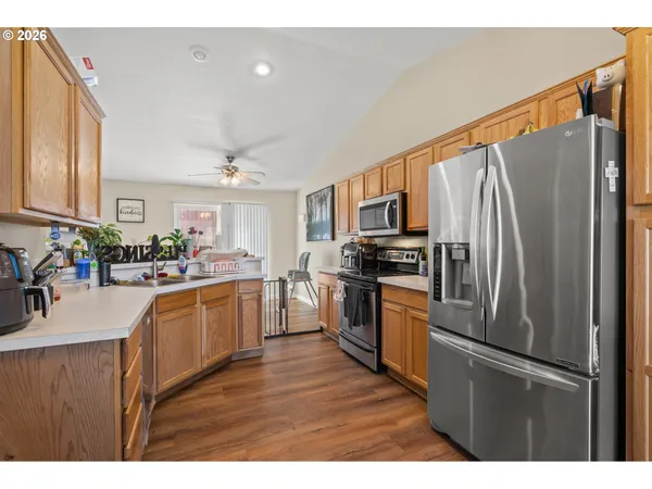$349,950 | 2216 Northwest Eucalyptus Drive, Hermiston, OR 97838