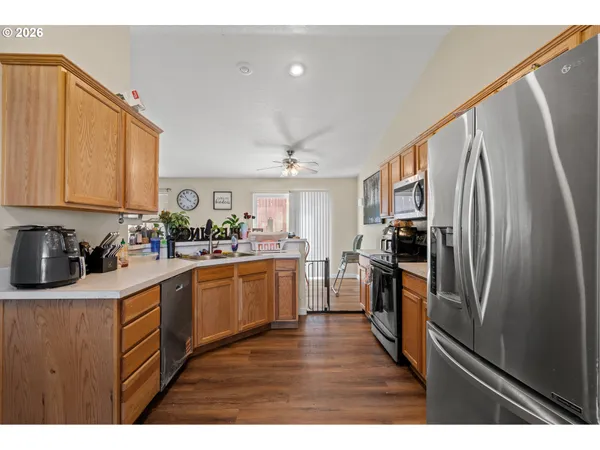 $349,950 | 2216 Northwest Eucalyptus Drive, Hermiston, OR 97838