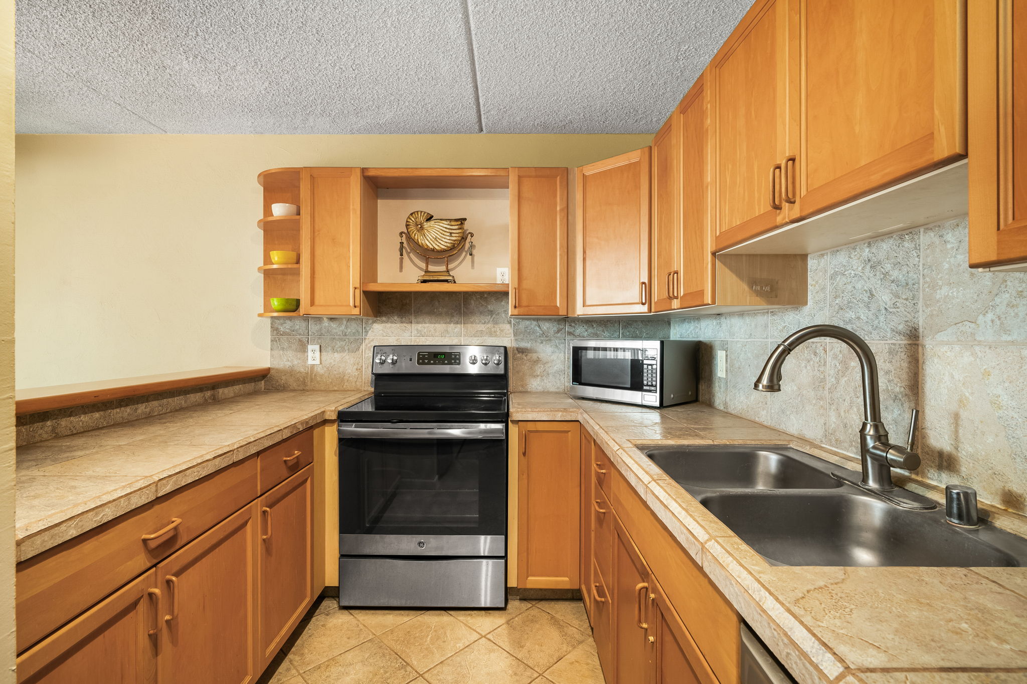4451 Moana Road, Unit 201 Waimea, HI 96796 - Photo 8 of 21 Gallery Image 8
