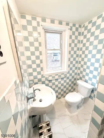 $2,400 | 129 Cherry Street, Elizabeth, NJ 07202