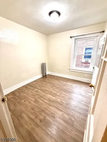 $2,400 | 129 Cherry Street, Elizabeth, NJ 07202