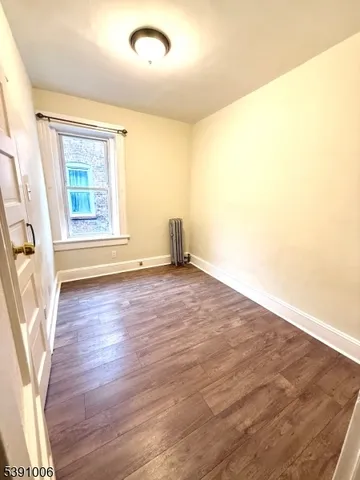 $2,400 | 129 Cherry Street, Elizabeth, NJ 07202