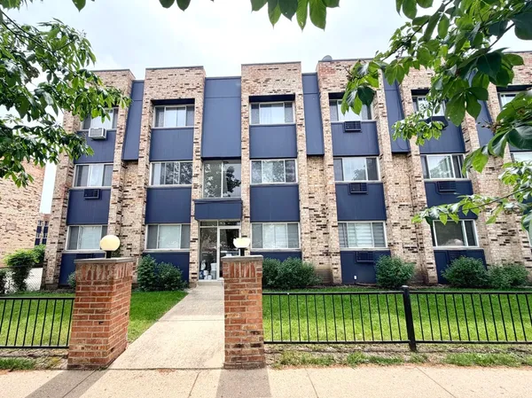 $1,375,000 | 8649 West Foster Avenue, Chicago, IL 60656