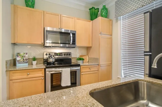 $1,724 | 100 Ladson Court, Unit 531, Decatur, GA 30033