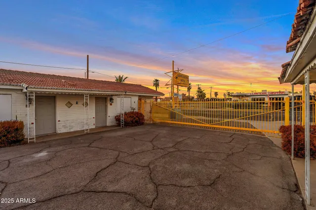 a view of a basket ball ground