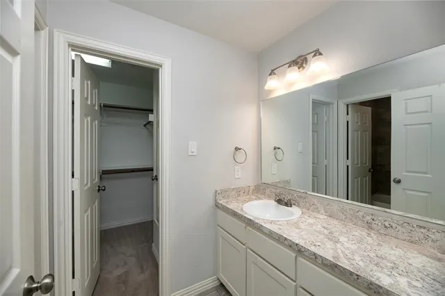 $1,775 | 831 Summercreek Drive, Lewisville, TX 75067