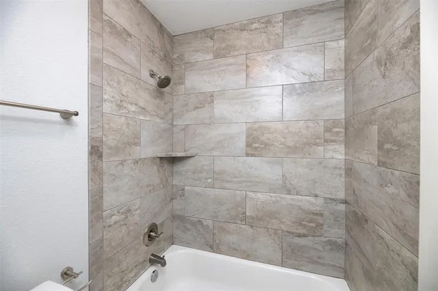 $1,775 | 831 Summercreek Drive, Lewisville, TX 75067