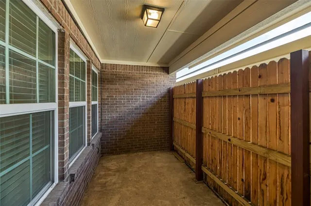 $1,775 | 831 Summercreek Drive, Lewisville, TX 75067