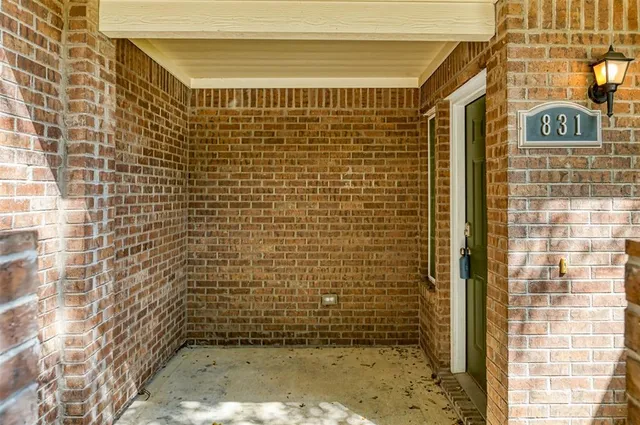 $1,775 | 831 Summercreek Drive, Lewisville, TX 75067