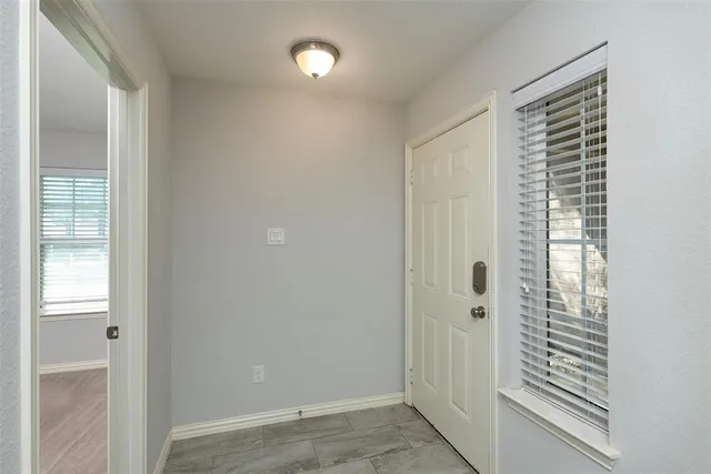 $1,775 | 831 Summercreek Drive, Lewisville, TX 75067