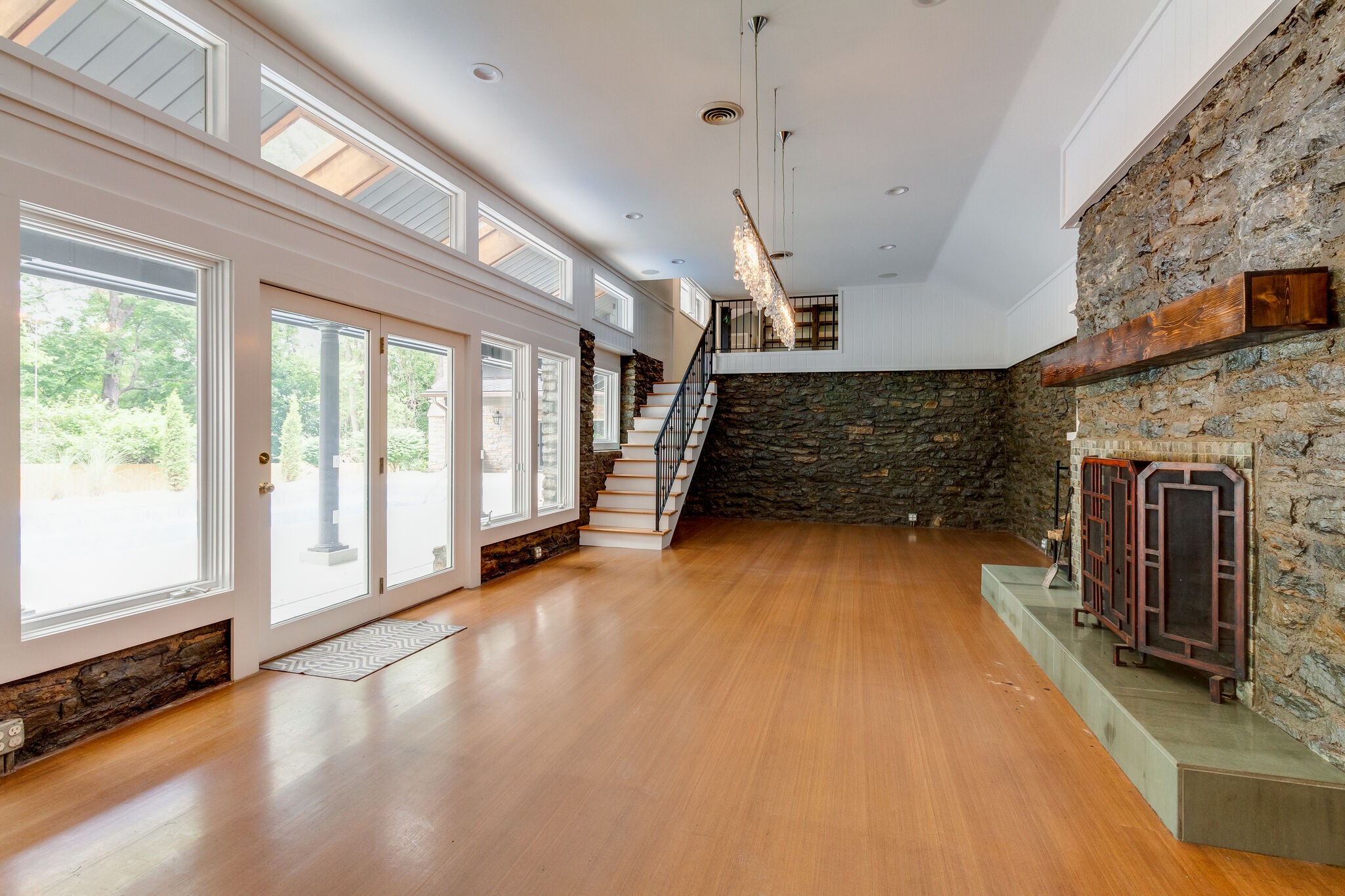 4036 Sneed Road Nashville, TN 37215 - Photo 7 of 24 a view of a room with wooden floor