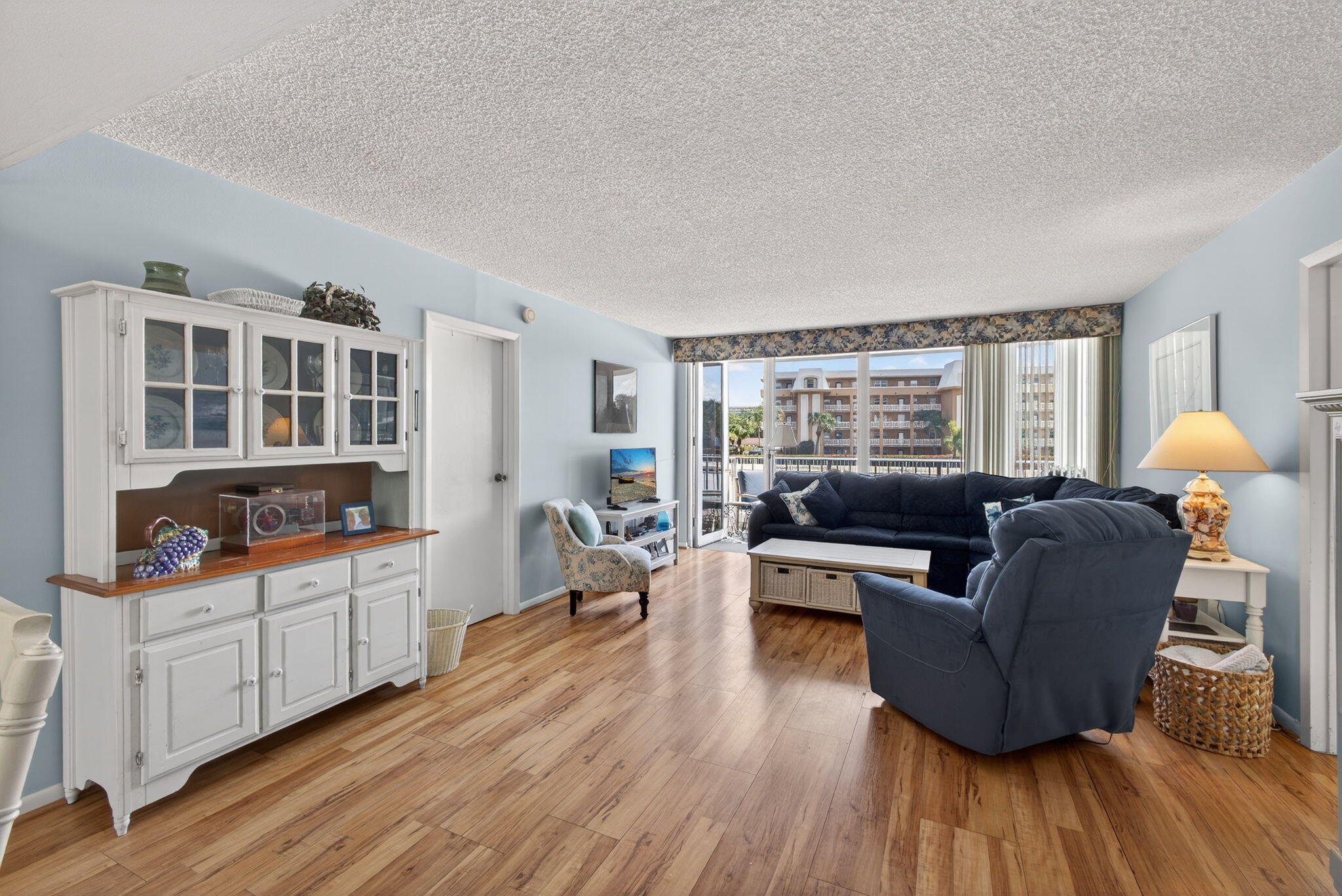 336 Golfview Road, Unit 207 North Palm Beach, FL 33408 - Photo 3 of 52 3-web-or-mls-5D1A0265